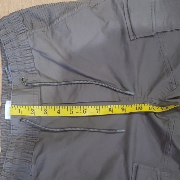 H & M olive green Joggers - Picture 6 of 9